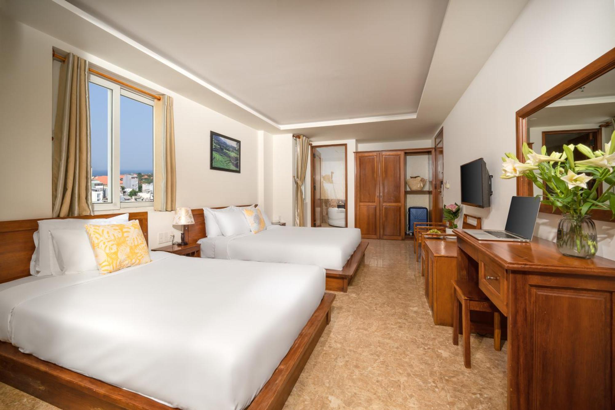 Titan Hotel Дананг Экстерьер фото