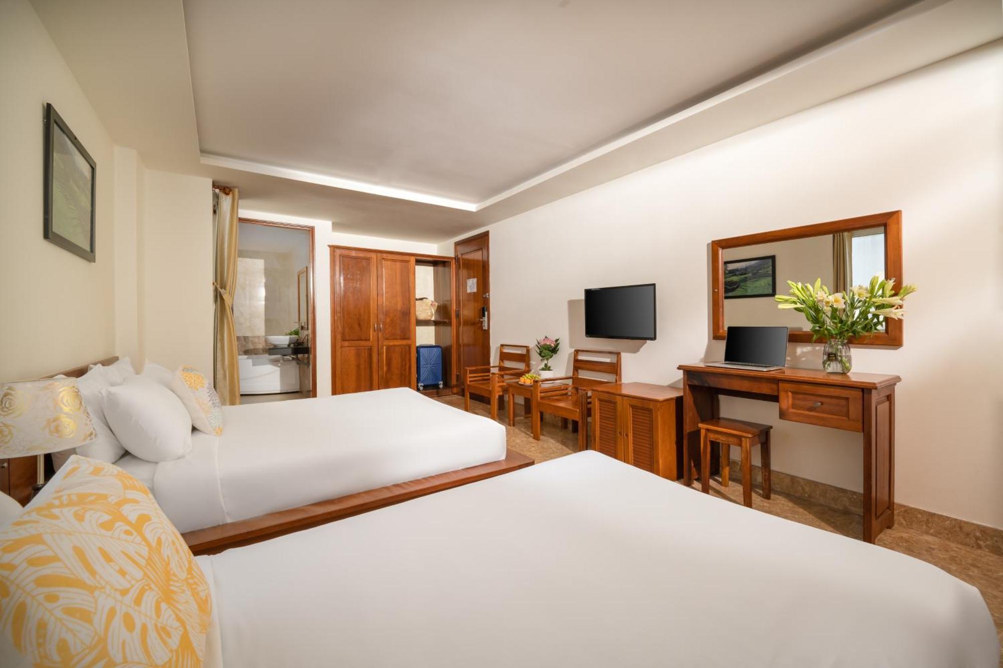 Titan Hotel Дананг Экстерьер фото