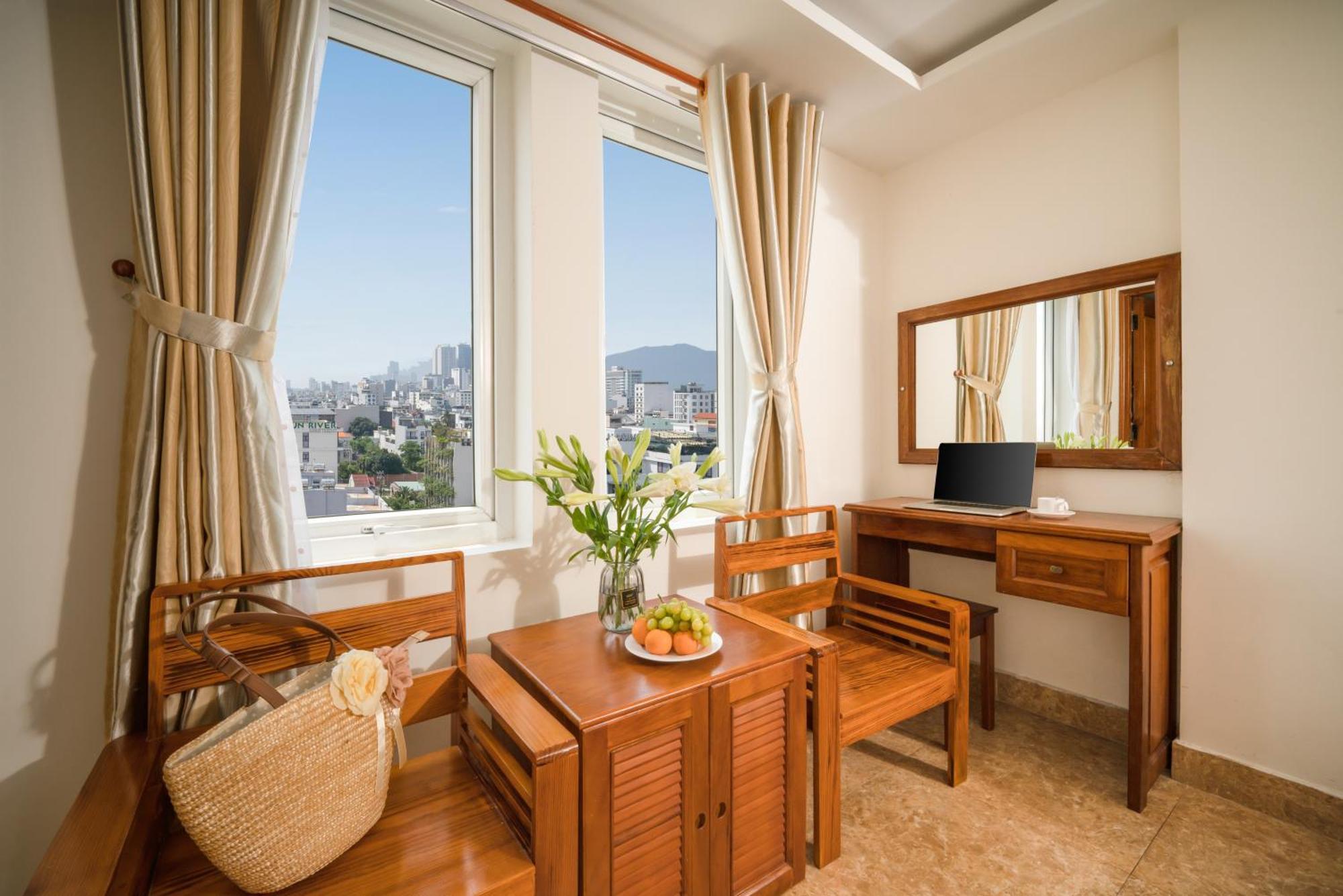 Titan Hotel Дананг Экстерьер фото